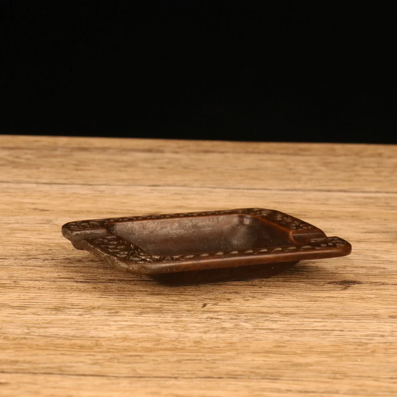 

Copper ware, copper-coated pulp, ashtray ornament, square copper plate, pen wash, stationery ornament.