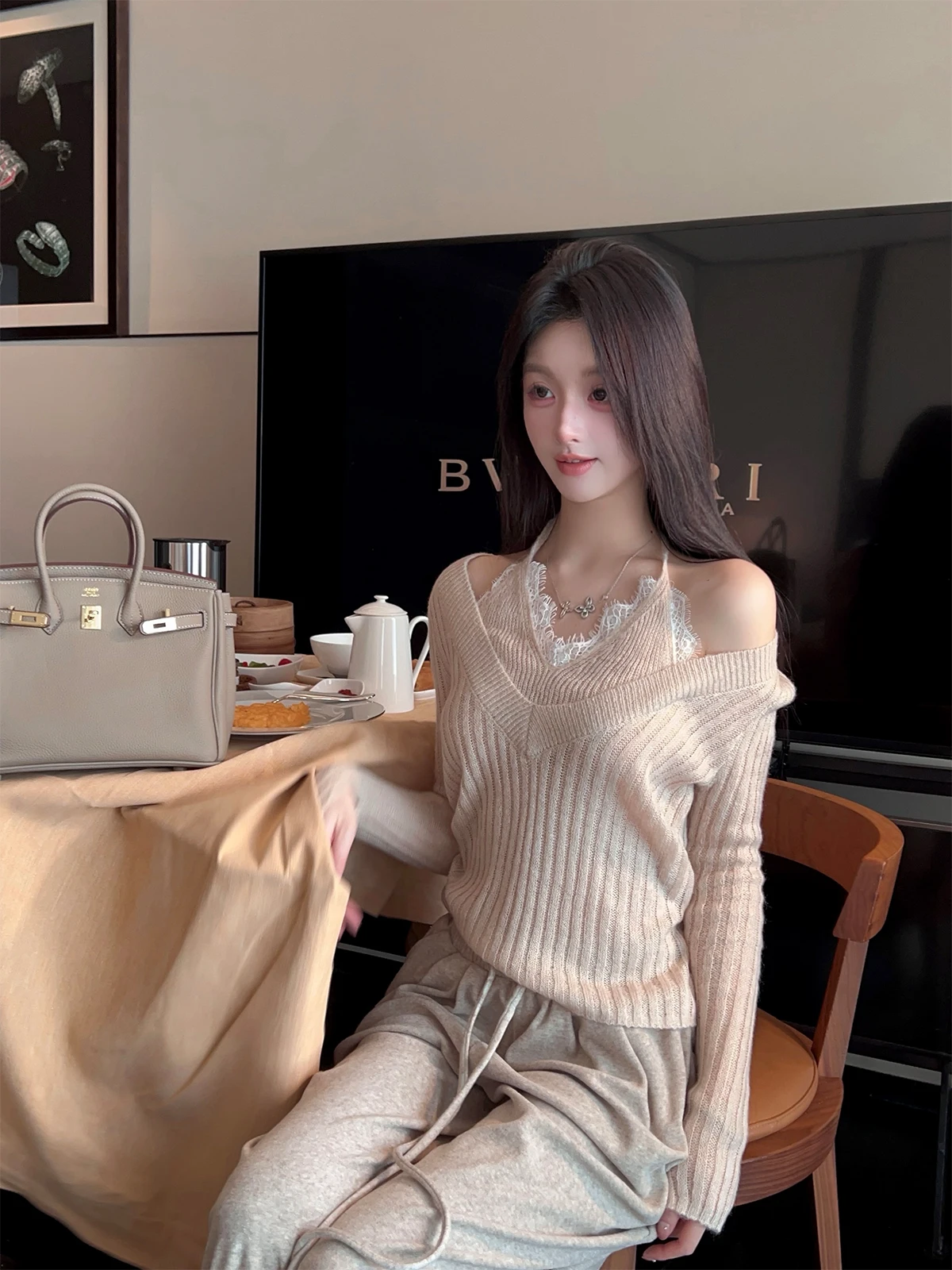 

FairyJiang Winter New Sle Lace Trim Ne Hanging Sweater Women's Slim Fit Knitted Top Inner Wear Korean Sle V-Ne ort ...