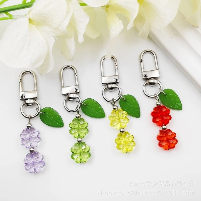 Sweet Acrylic Four Leaf Keychain Pendant Fashion Lovely Hangings Ornament Keyring Backpack Decoration Charm Jewelry