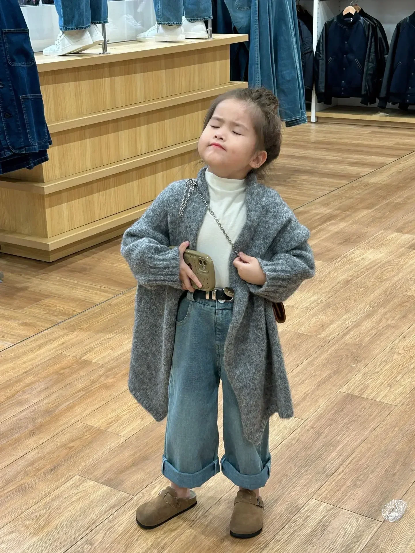 Girl Coat 2023 Autumn and Winter Children Wear Korean Style Children Wear Girls Chunky Sweater Cardigan Long Sweater Coat