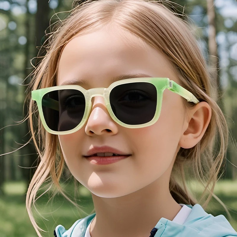Trendige Faltbare Kinder-Polarisierte Sonnenbrille Leichter Flexibler TR-Rahmen Kompakt Zusammenklappbar Einfach zu Transportieren Kindersonnenbrillen
