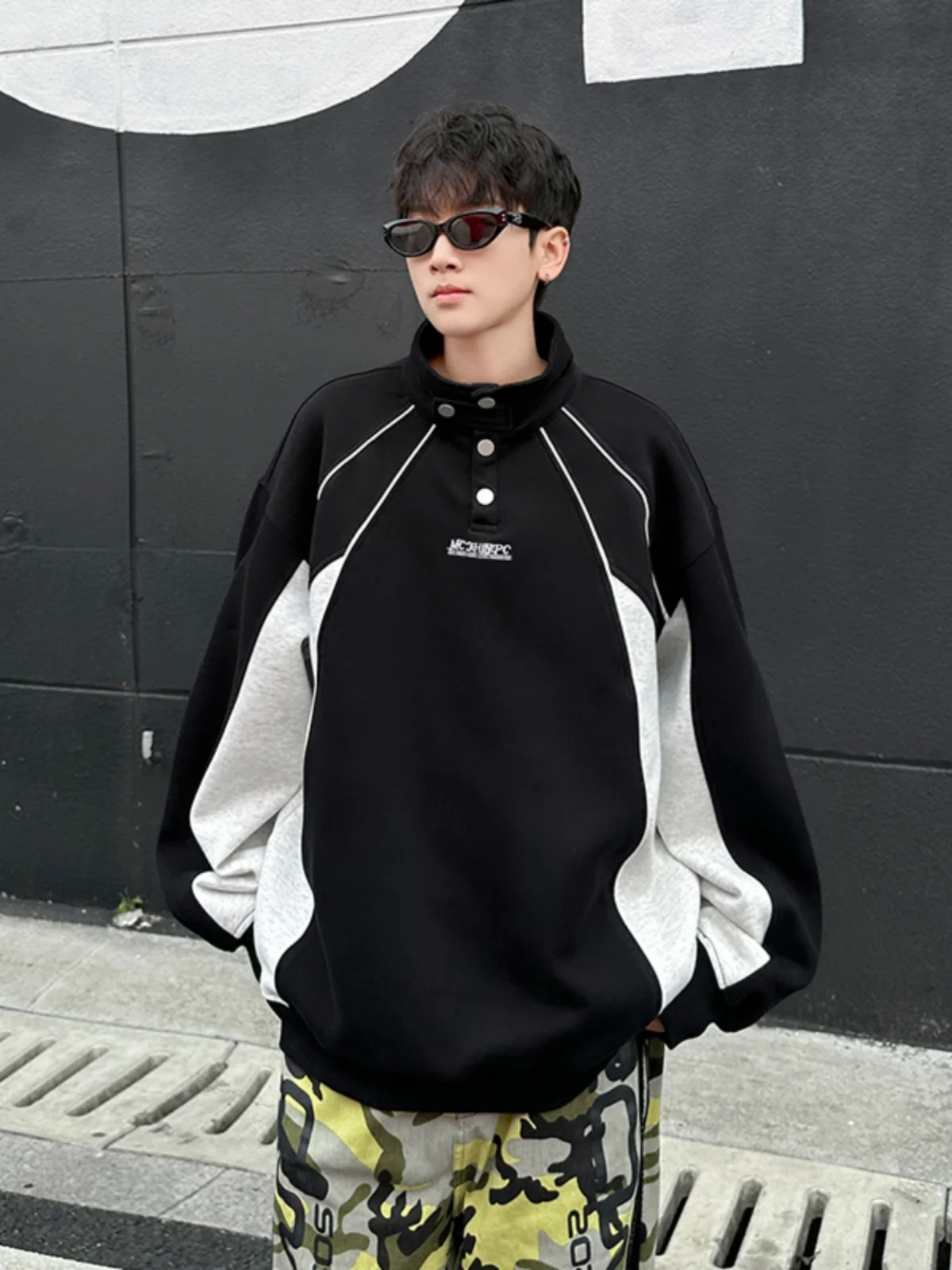 Mens No Hat Hoodies…