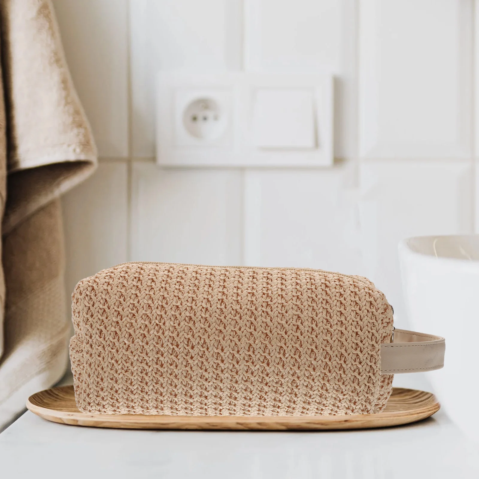 

High Capacity PP Straw Clutch Bag Women Lightweight Portable Daily Use Shopping Travel Large Size Toiletry Pouch