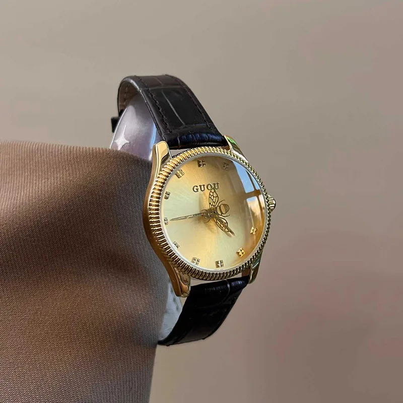

New Women'S Watch With A Bee Design Second Hand Leather Strap Fashionable Watch Women'S Gift High-End Selection Gift For Ladies.