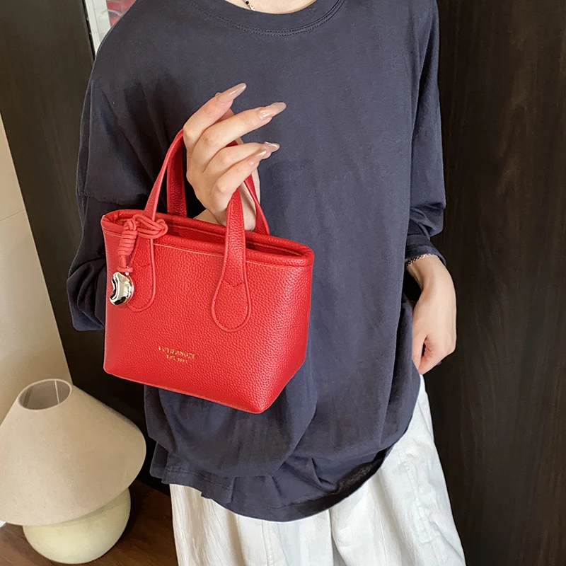 

Simple Casual Versatile Women's Solid Color PU Leather Single Shoulder Crossbody Bag Trendy Fashion Commuting Storage Bucket Bag