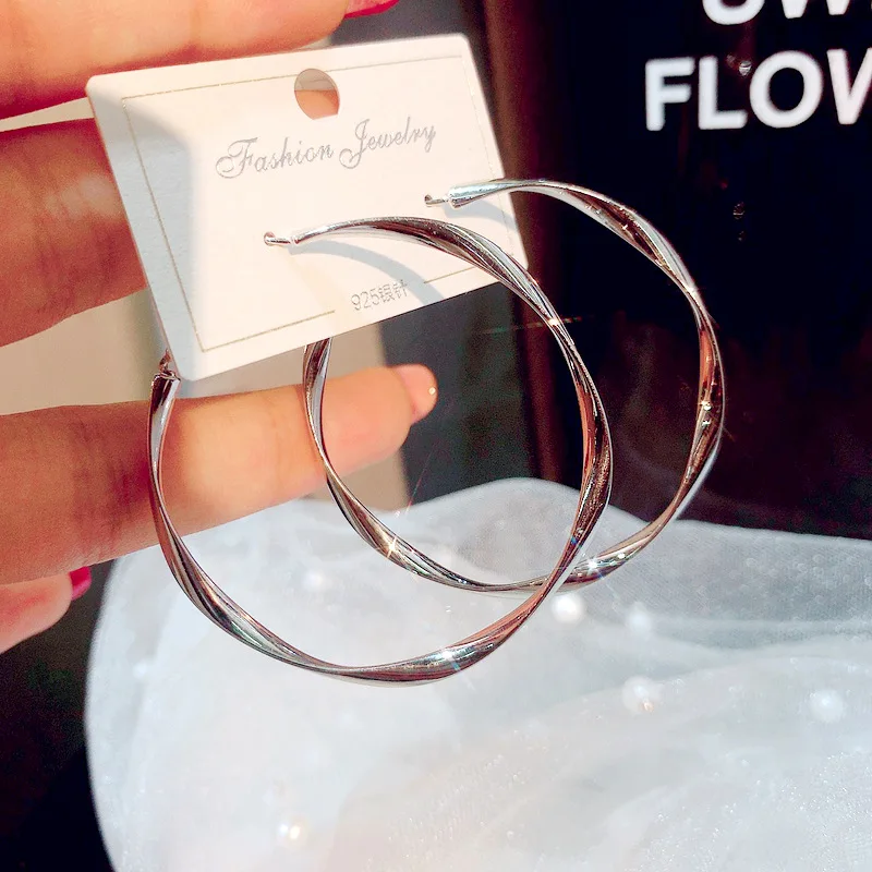 BLIJERY Pendientes de aro lisos y retorcidos de color plateado/dorado para mujer, joyería llamativa, pendientes circulares de metal grandes, Boucles d'oreilles