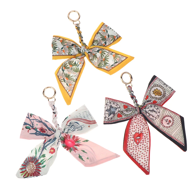 tipoCC88 pratiqueCC88품Camellia Jedwabny szalik Bowknot Brelok do kluczy Świeża damska torba Decor .Wstążka Kokarda Romantyczna torba Urok Modne akcesoria — zdjęcie 5