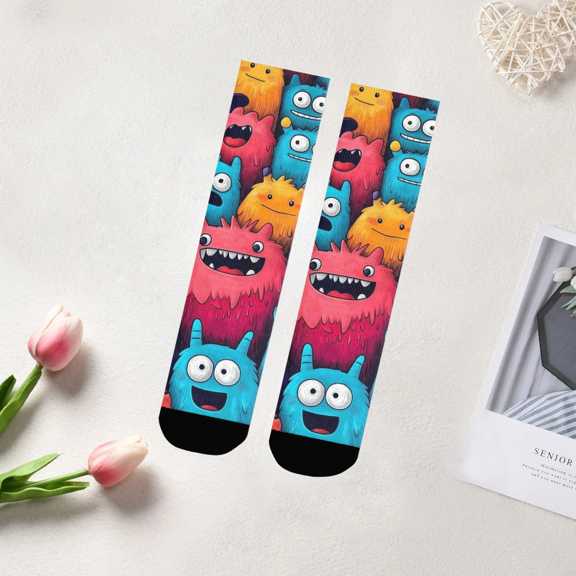 Chaussettes d'équipage ultra douces pour hommes, dessin animé mignon, imprimé monstre respectueux de la peau, chaussettes confortables pour les occasions quotidiennes décontractées et paresseuses à thème