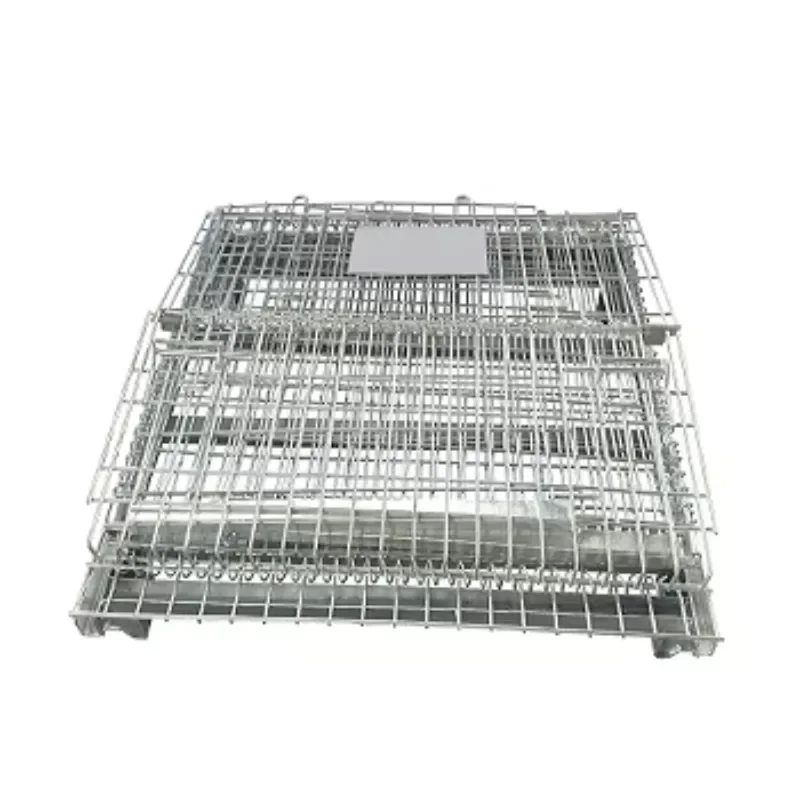 La logística de almacenes puede apilar paletas de malla metálica y cajas de transporte de contenedores de malla metálica.