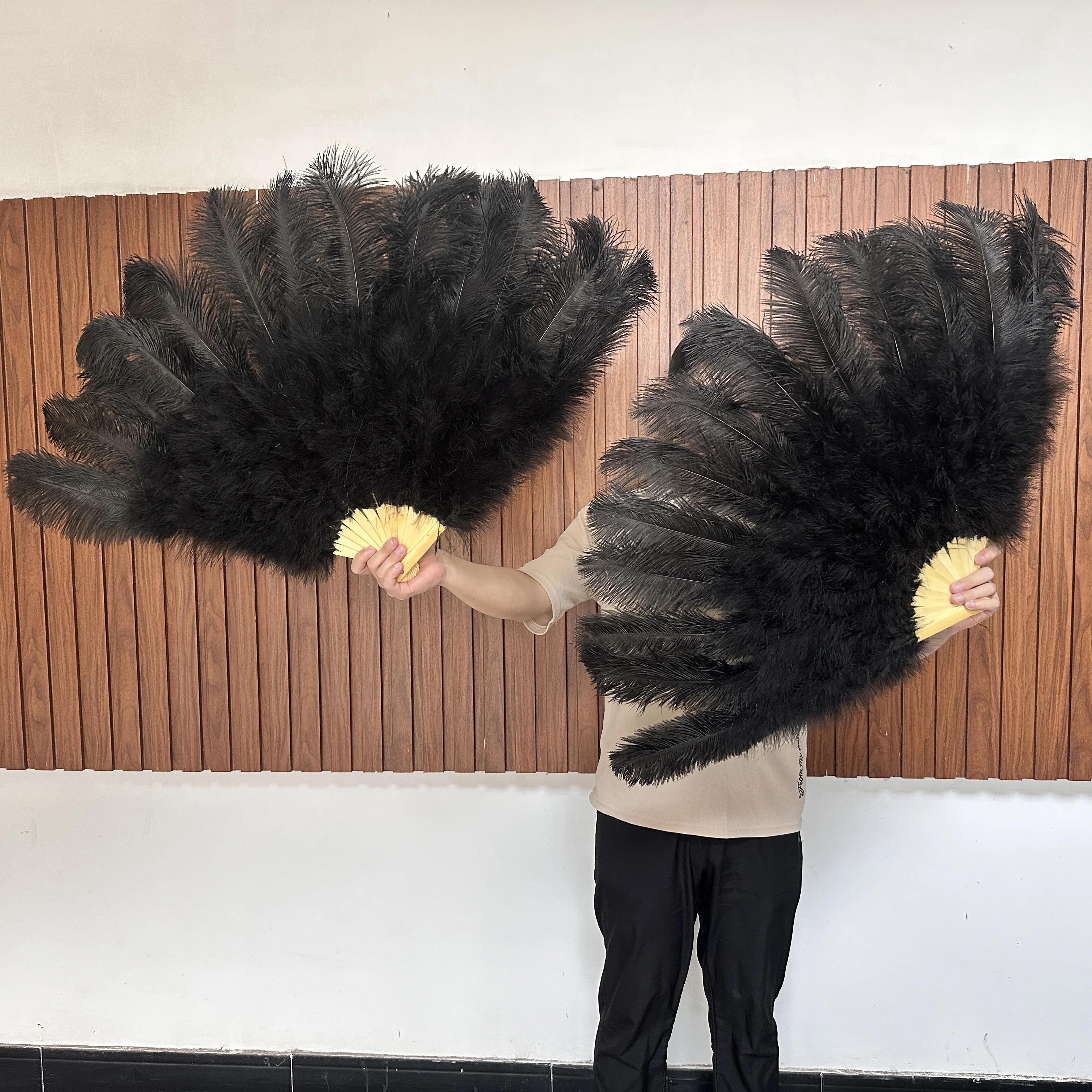 High Quality Black Ostrich Feather Fan Carnival Party Performance Decorate Accessories Big Ostrich Feathers Fans Plumes Decor