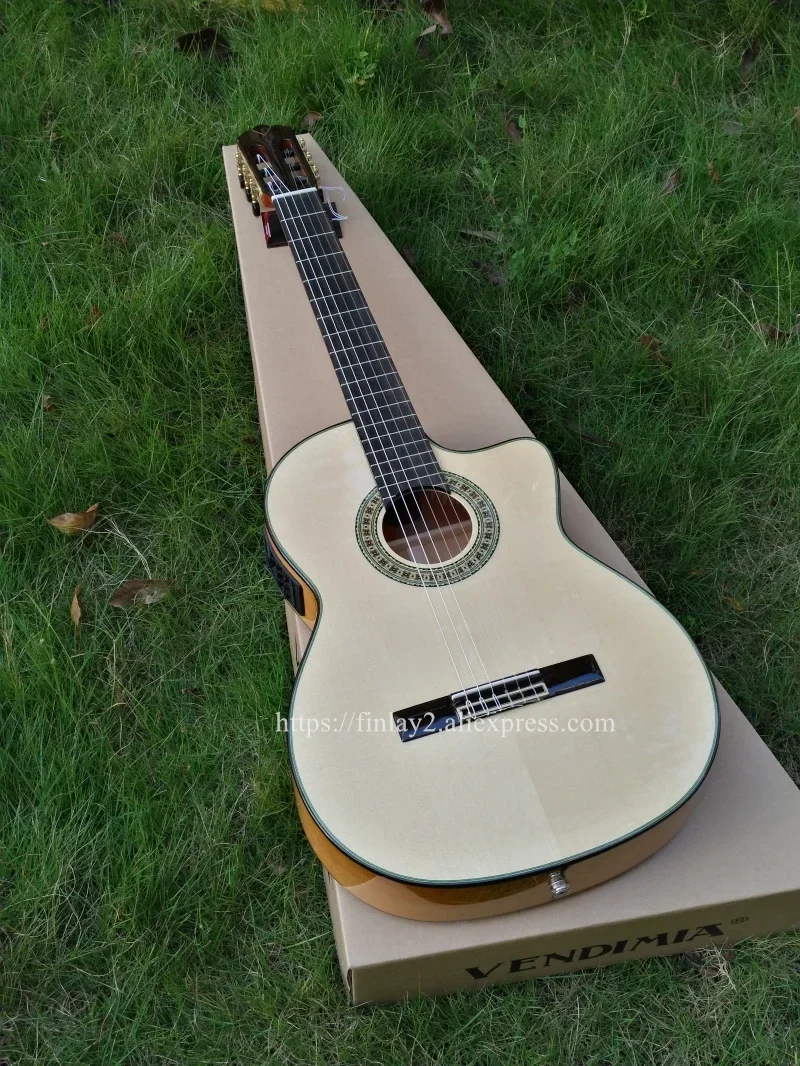 

Full Solid Handmade 39" Electric Flamenco guitar With Solid Spruce/Solid Aguadze Body,Classical guitar With Pickup,650mm,52 nut