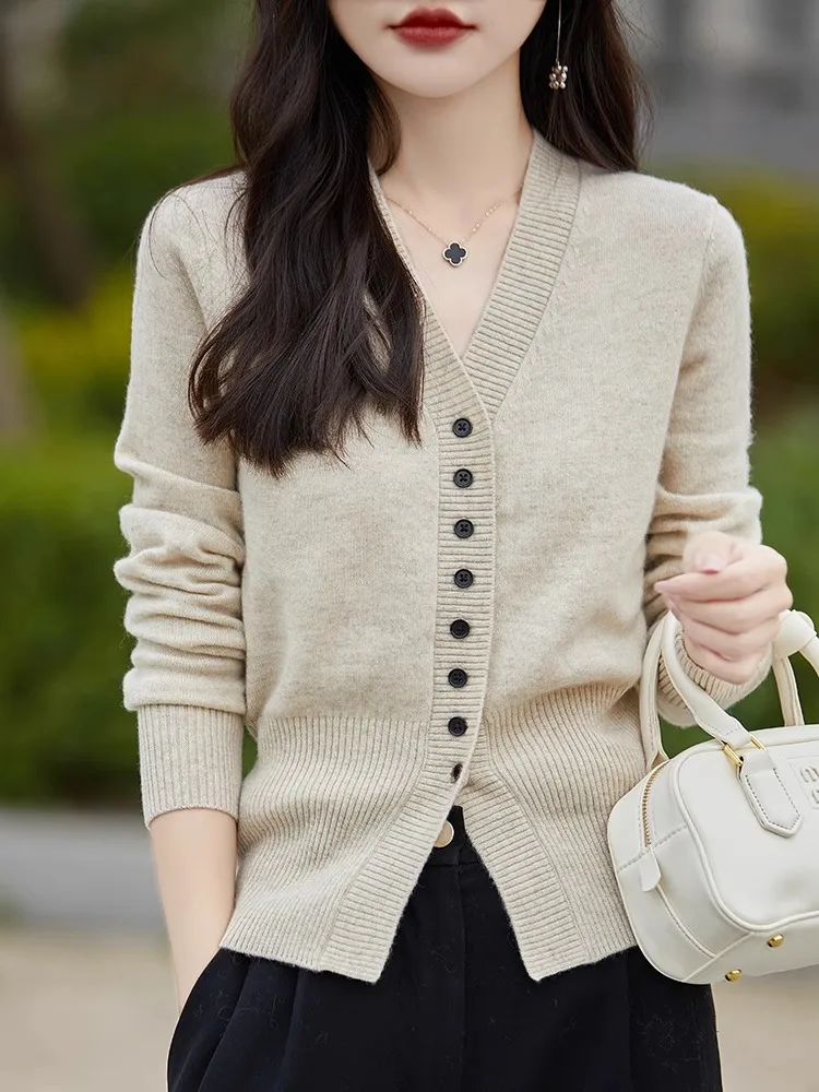 Autumn Winter Women's Camere Cardigan V-Ne Loose Thi Long Sve Knitted Outerwear Slimming Outer Jaet Commute Sle