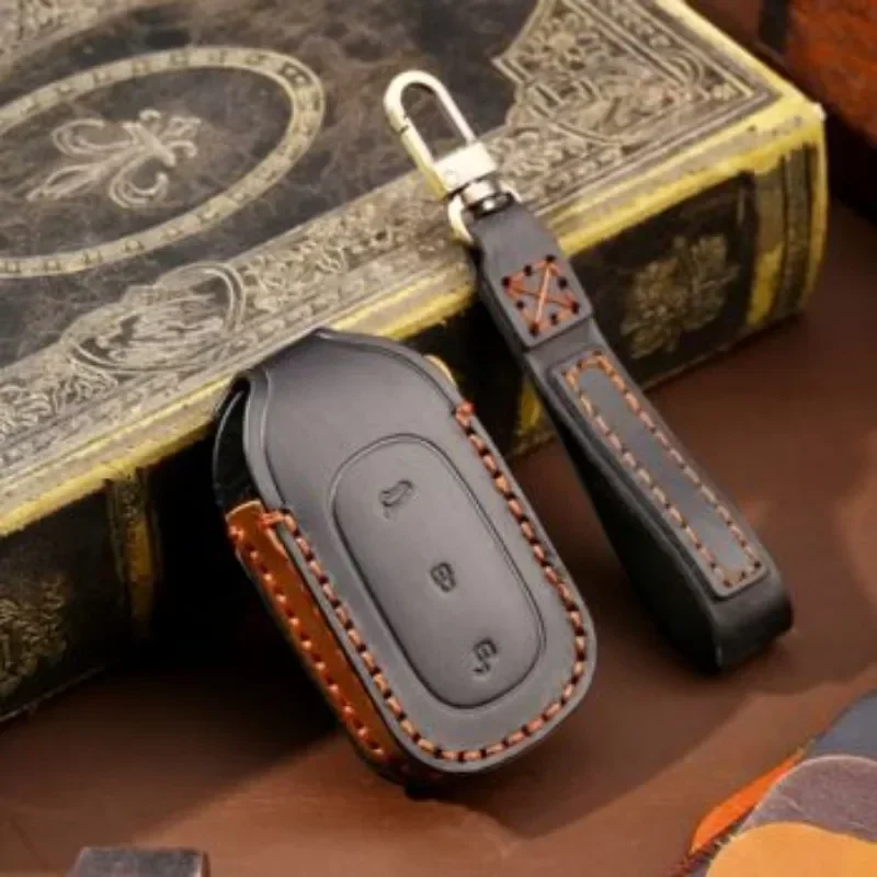 

Customized LOGO Genuine Cowhide Leather Keychain Laser Engrave Car Keyring Blank Personalize Key Chains Ring for Men and Women