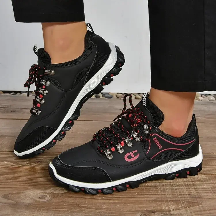 

2025 new male sneakers Outdoor non-slip men's hiking shoes Breathable men's casual shoes wear-resistant platform shoes for men