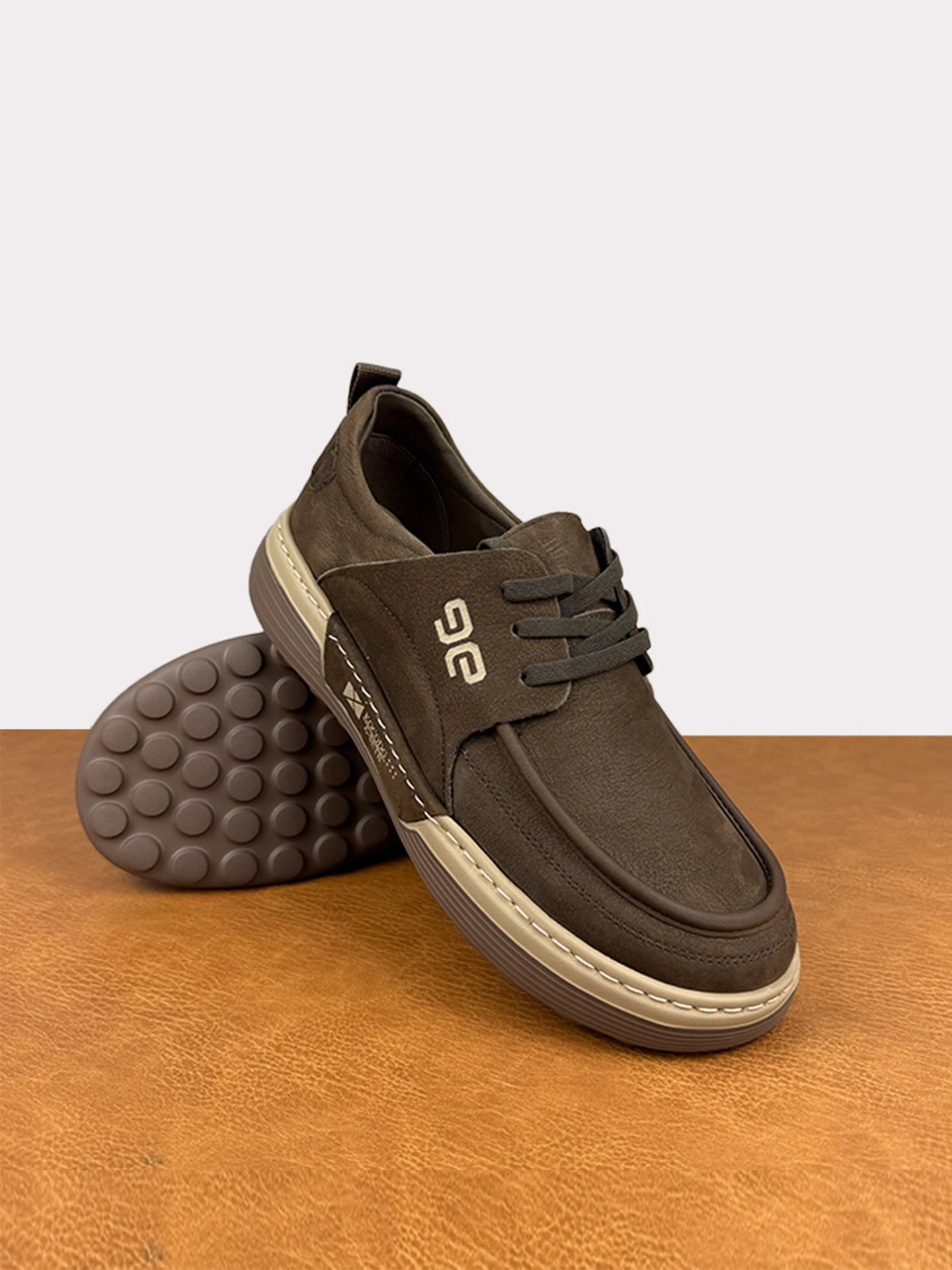 

Men's Casual oes Soft Bot Breathable Leather Upaded Version Autumn New Sle Faionable All-Match round Toe Flat Heel