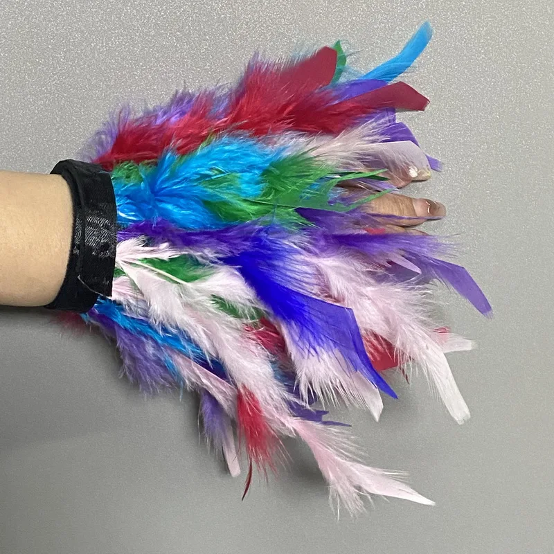 2023 Natural Fur Feather Cuffs Sexy feathers bracelet Arm Cuffs For Women Fuzzy Cuffs Snap On Wrist Cuffs Shirts Feather Sleeves