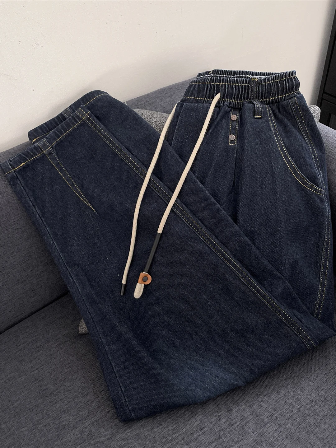 Gewassen geplooide jeans voor heren Herfst Winter Diepblauwe eenvoudige losse denimbroek Amerikaanse casual mode herenbroek