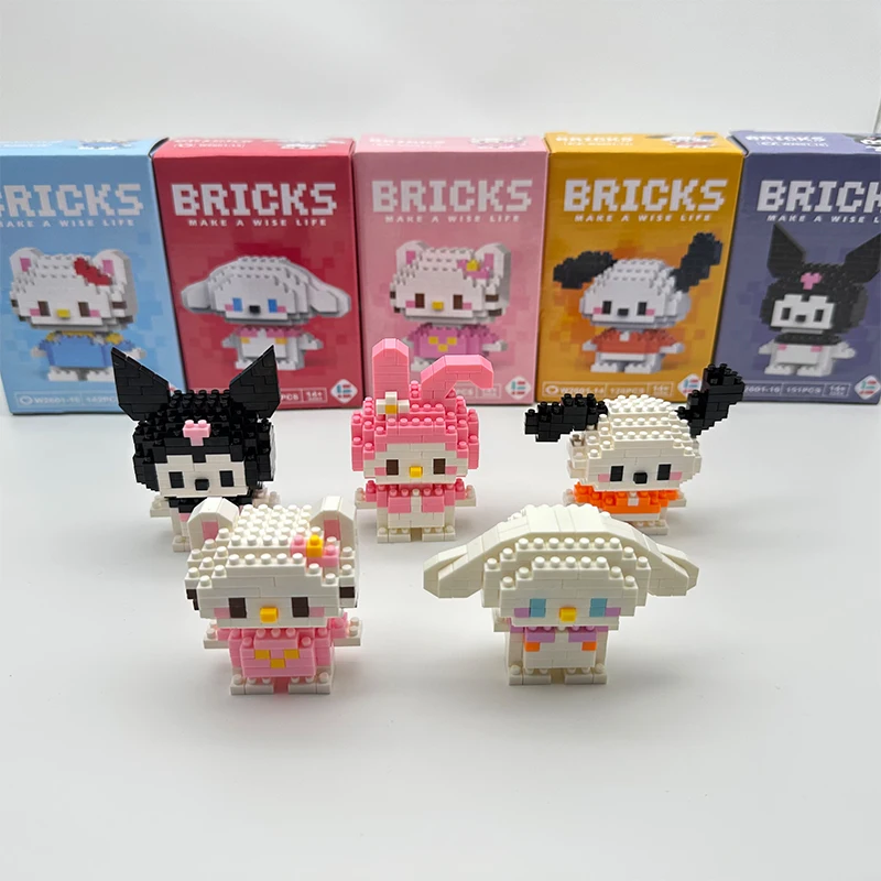 Sanrio-bloques de construcción de Hello Kitty para niños, Mini figuras de acción de Cinnamoroll Kuromi, juguetes de montaje, ladrillos, regalos de