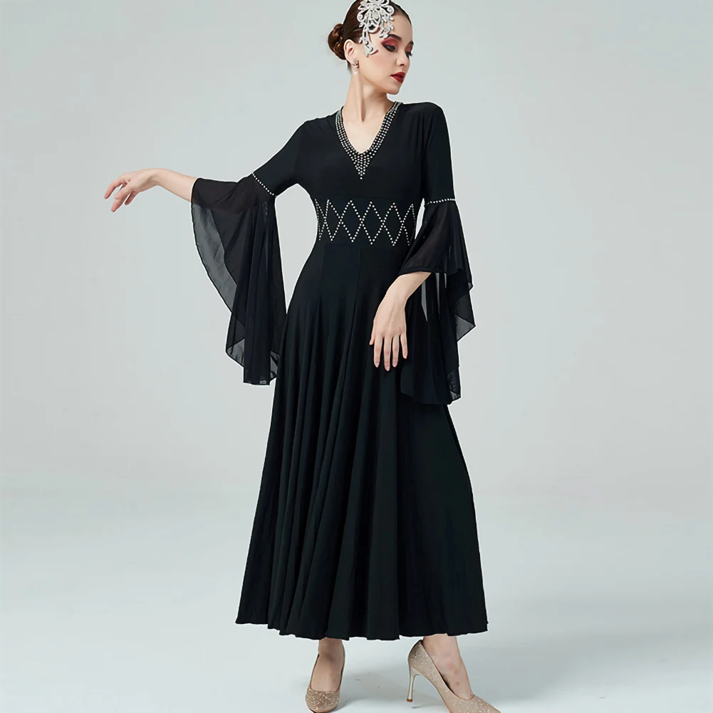

V-neck Standard Dance Competition Dress Red Rhinestones Black Flamenco Skirts Rhinestone Lotus Sleeve Woman Ballroom Dress Waltz