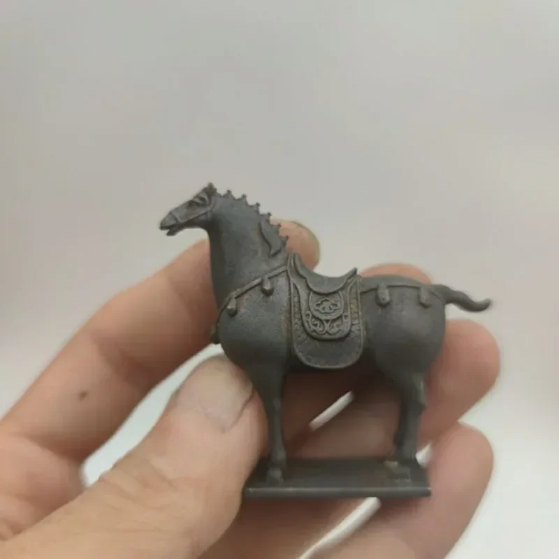 

Vintage Brass horse Pendant Figurines Miniatures Art Crafts Desk Ornaments Retro Home Decoration