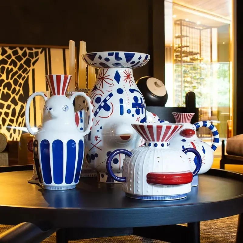 【Popular】Popular Design Animal Series Vase Crafts Animal Series Vase Ornament Home Decorations