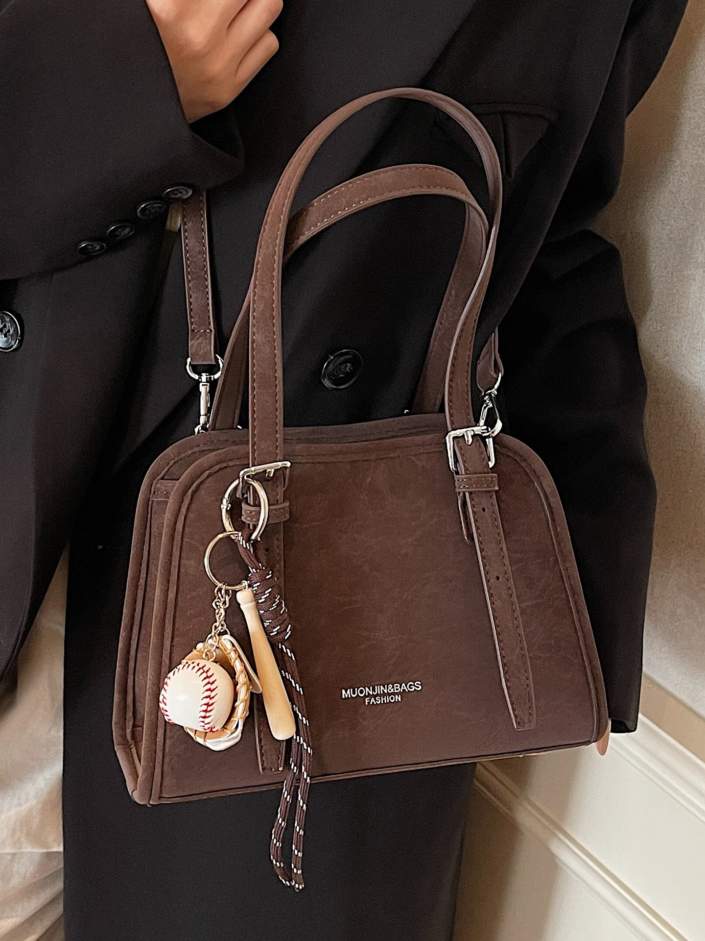 

Нишевый дизайн, сумки из искусственной кожи для подмышек, женские осенние трендовые однотонные сумки на одно плечо, женские сумки с губной помадой для телефона