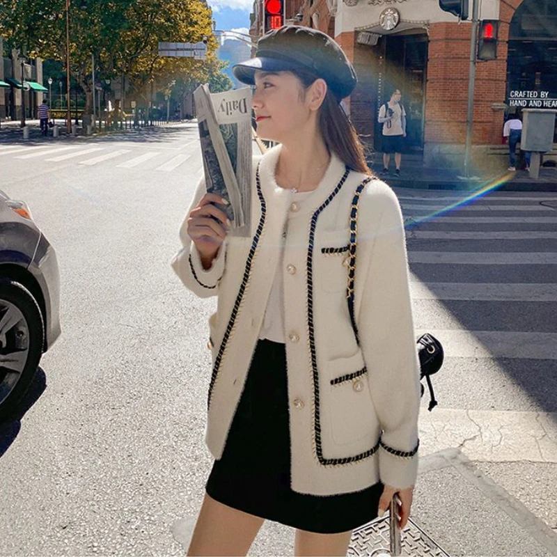 White Cashmere Knitted Cardigan Women Luxury Pearl Button Sweater Coats Female Korean Elegant O Neck Pocket Streetwear Tops New