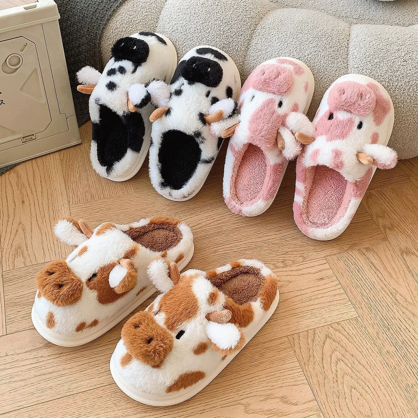 Pantuflas de felpa cálidas de vaca de dibujos animados Unisex, toboganes de Casa antideslizantes para interiores, Zapatos de algodón para el hogar para hombres y mujeres, Invierno