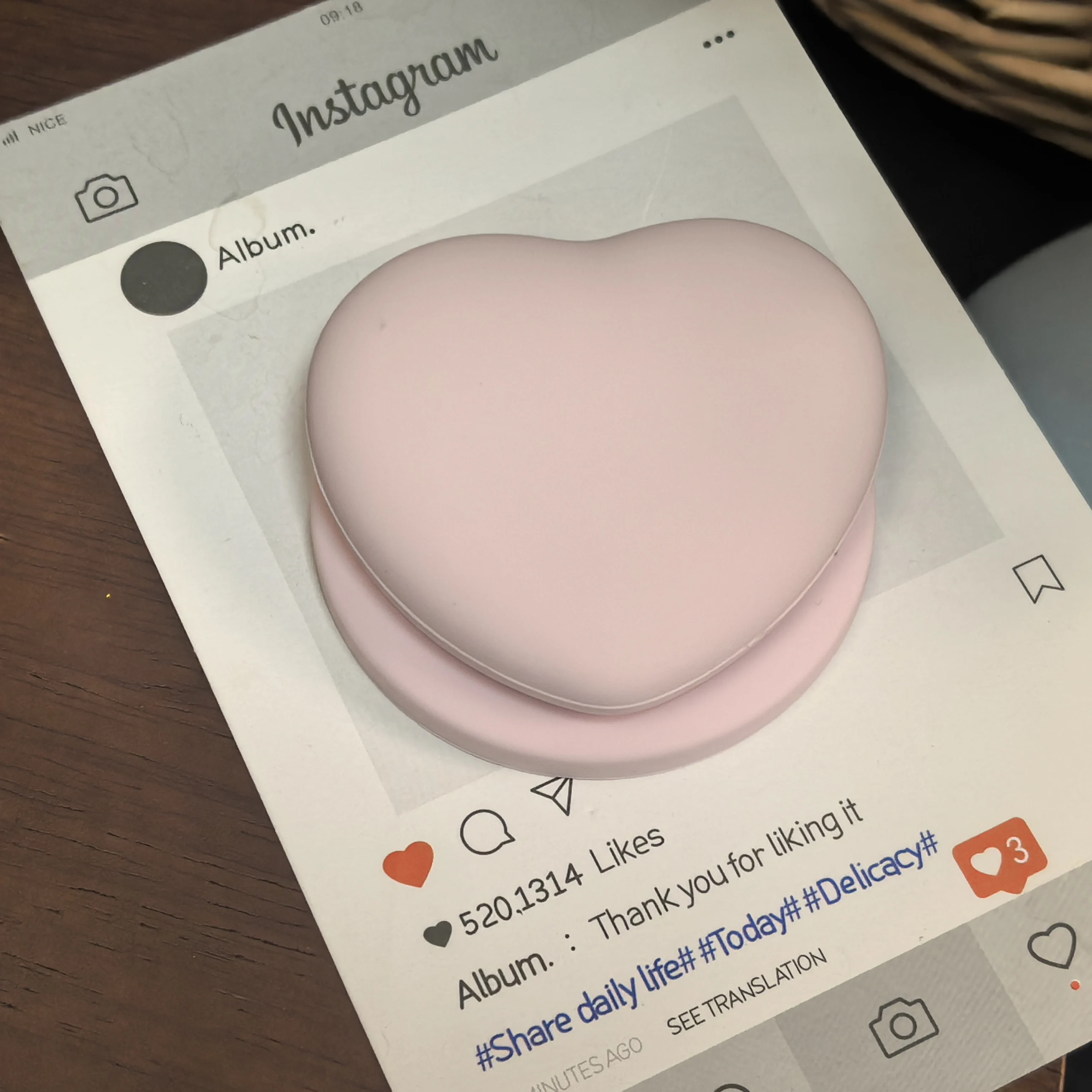 Silikon für Magsafe-Handy, Griptok-Griff, 3D-Flüssig-Farbiges Herz-Design für iPhone 18, kabellose Ladehalterung. – Detail 12