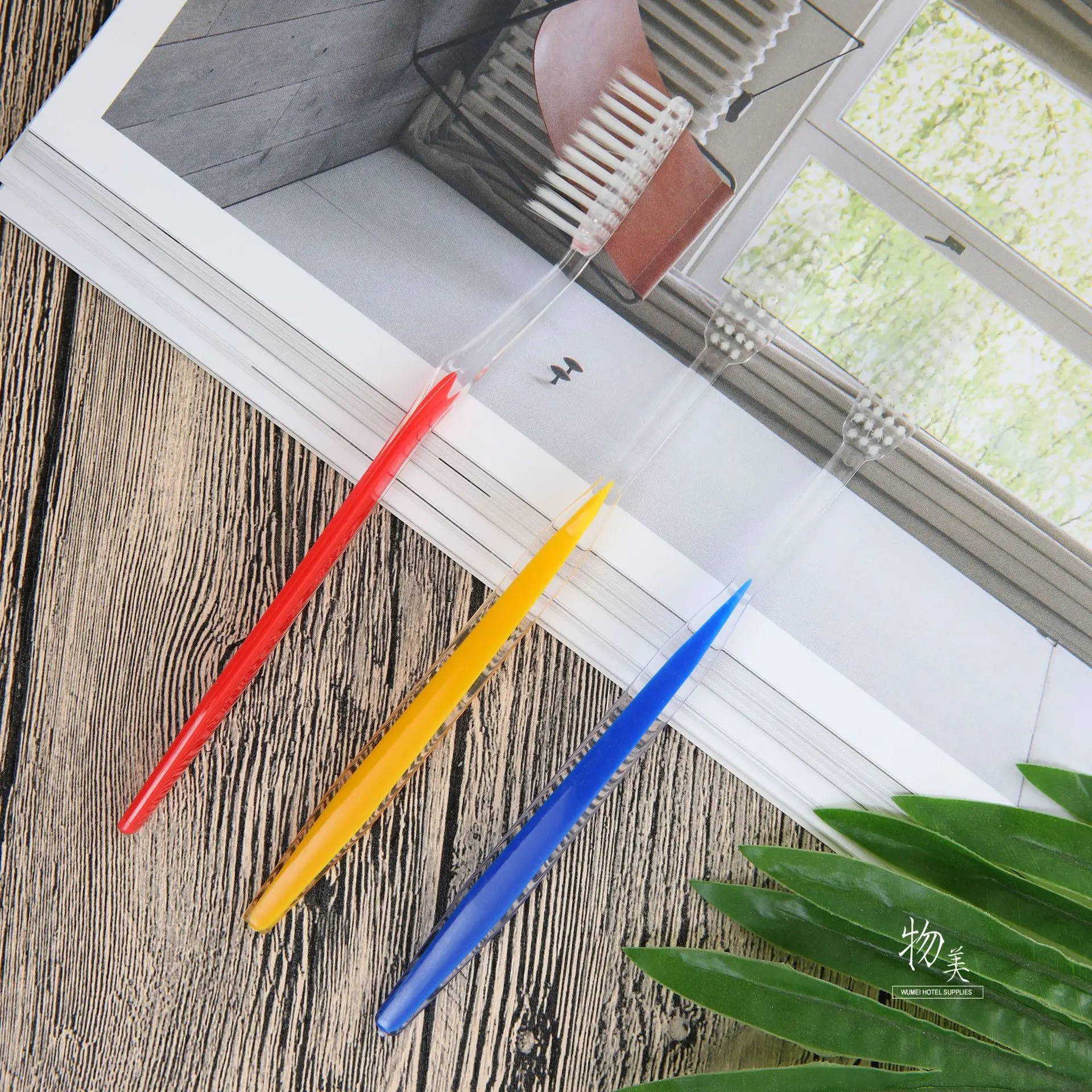Free Shipping Disposable Toothbrush Mixed Color Independent Transparent Packing for Hotel Supplies Travel Personal Cleaning Care