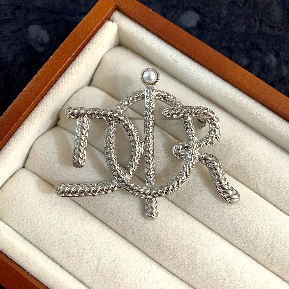 Thumbnail 4 - #44 Best Brooches & Lapel Pins to Buy In 2026