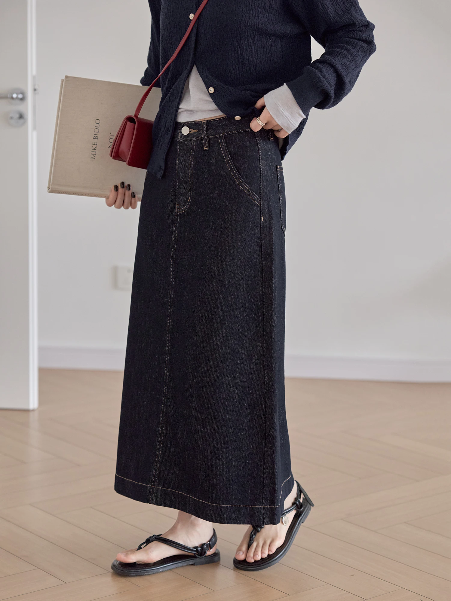 

Юбка миди А-силуэта с высокой талией и разрезом сзади для женщин, весенняя, базовая, универсальная, однотонная джинсовая юбка из полиэфирного волокна