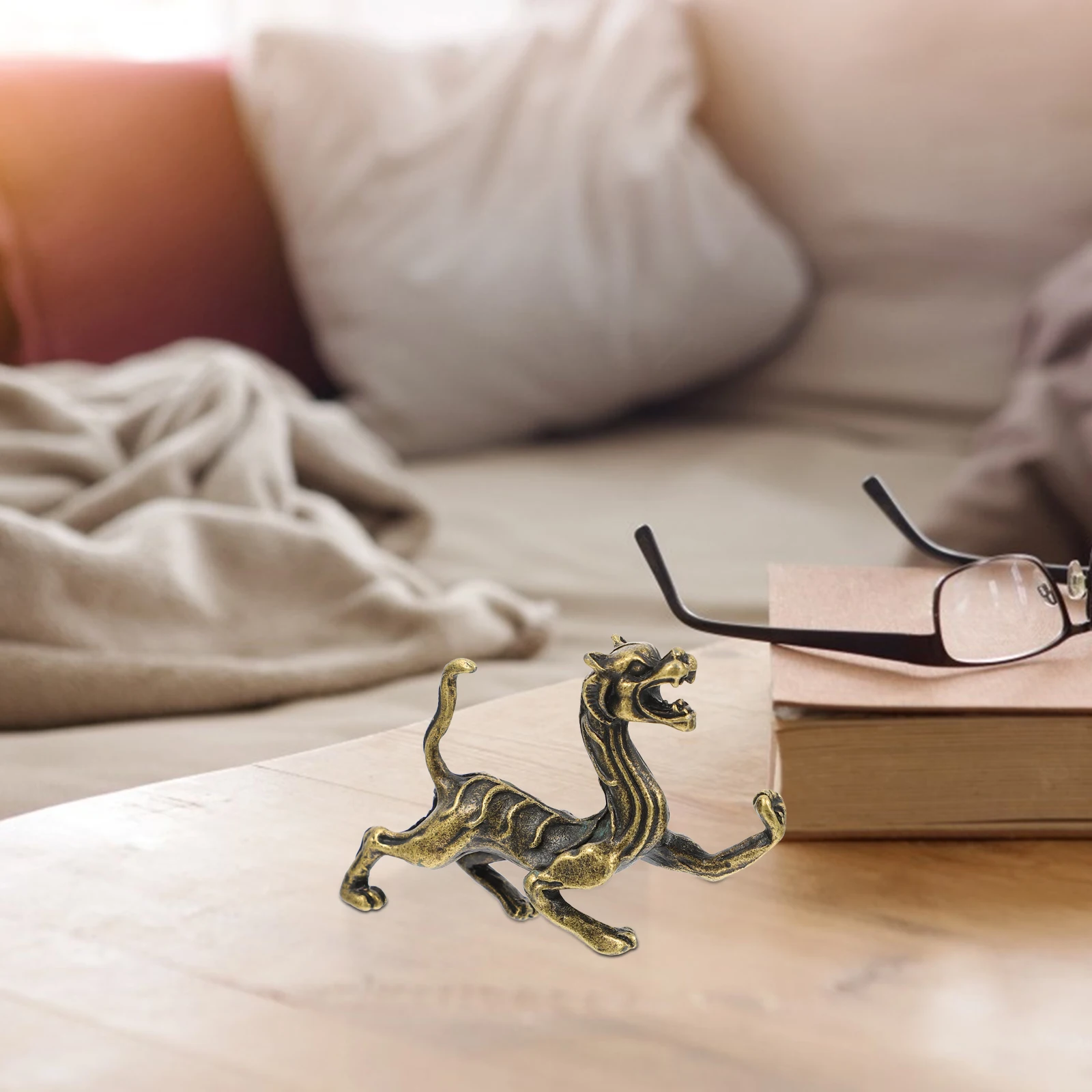 

Brass Tiger Ornament Office Desk Decor Decorative Supply Desktop Adornment Accessories Delicate Alloy Craft Tabletop Animal