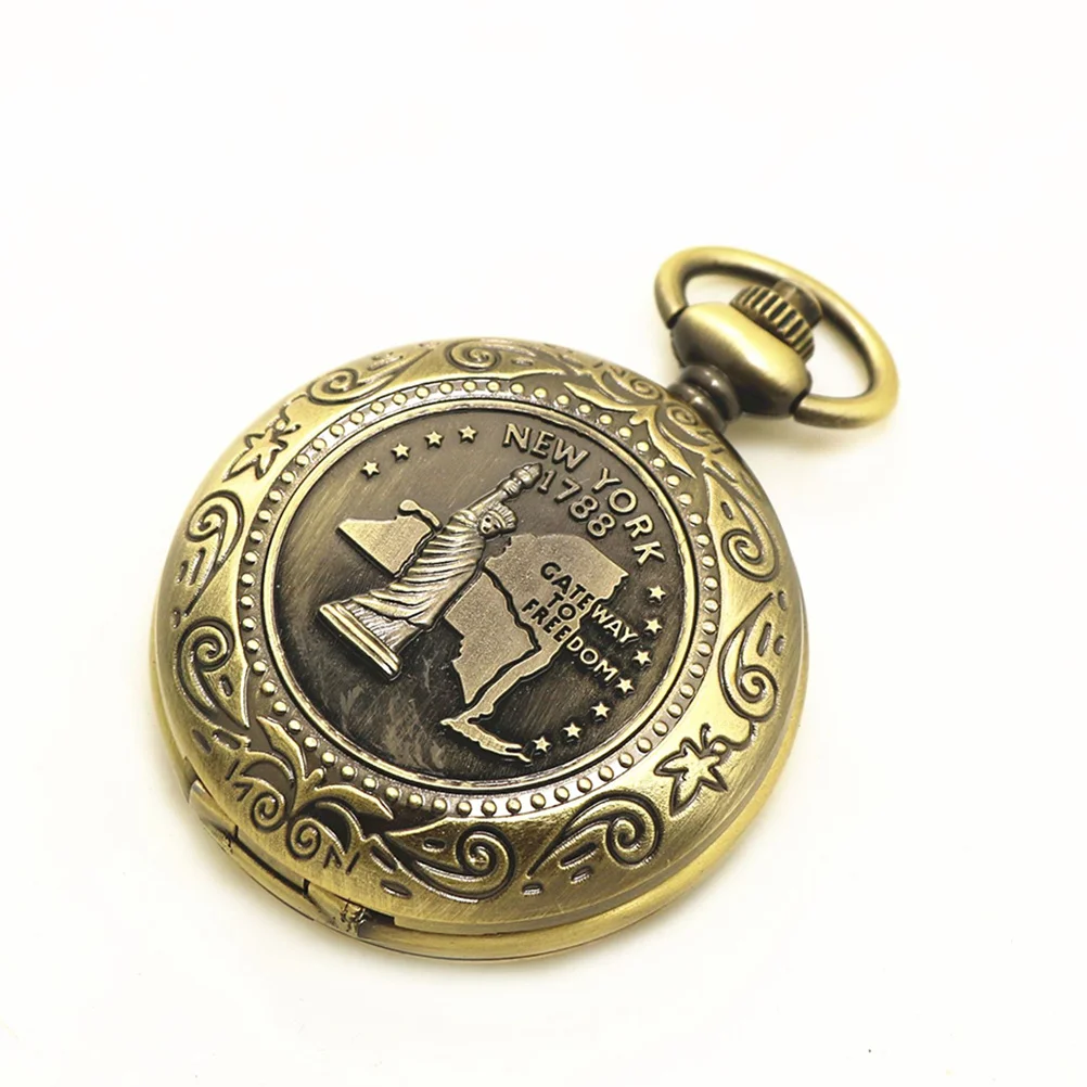 

Pocket Watch Compass with Flexible Rotation and Night Visibility Endurable Compass for Boating Mountaineering Exploring