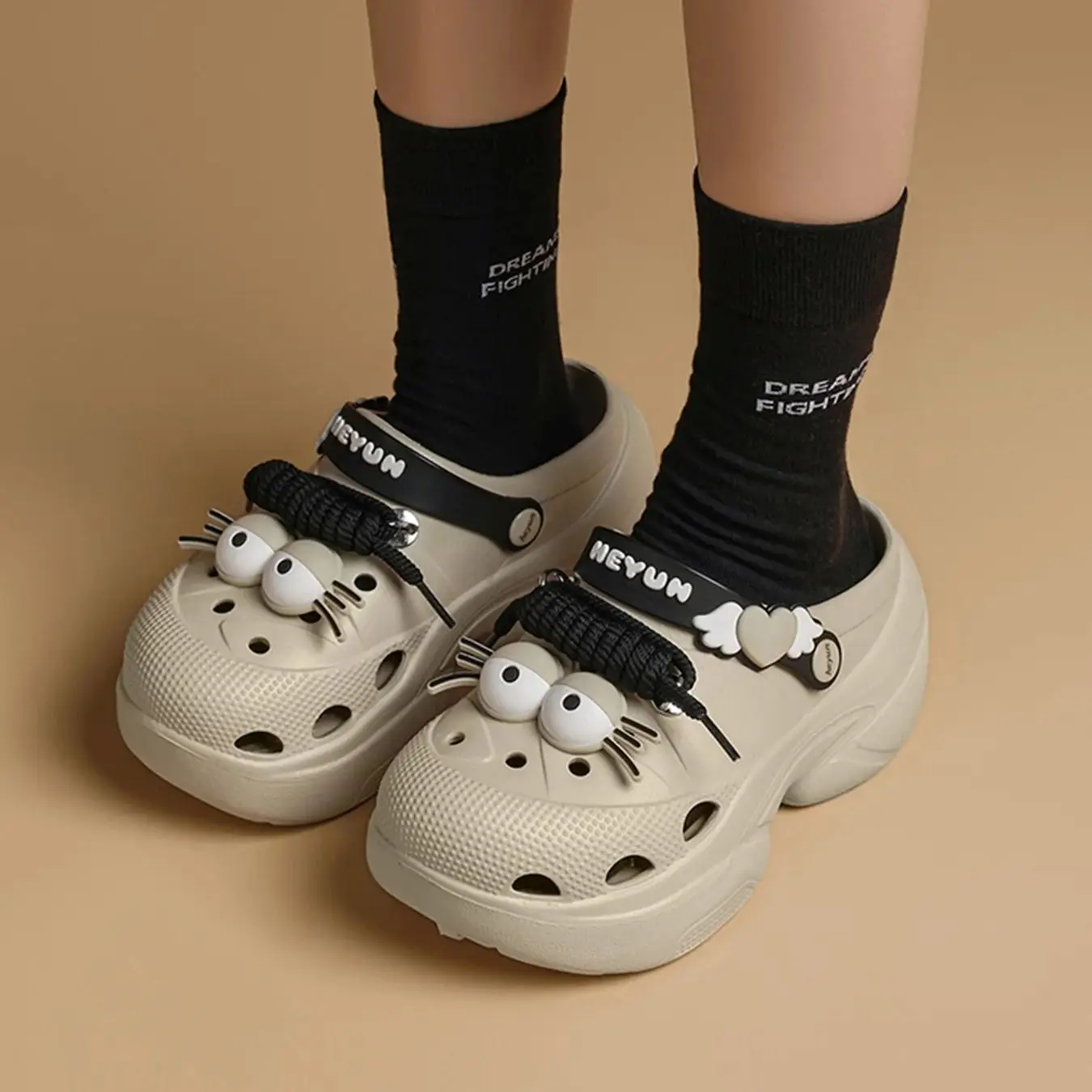 

New Cute Internet Famous Super Popular Heightening Slippers Women's Summer Outdoor Indoor Dual Wear Fashionable Clog Shoes