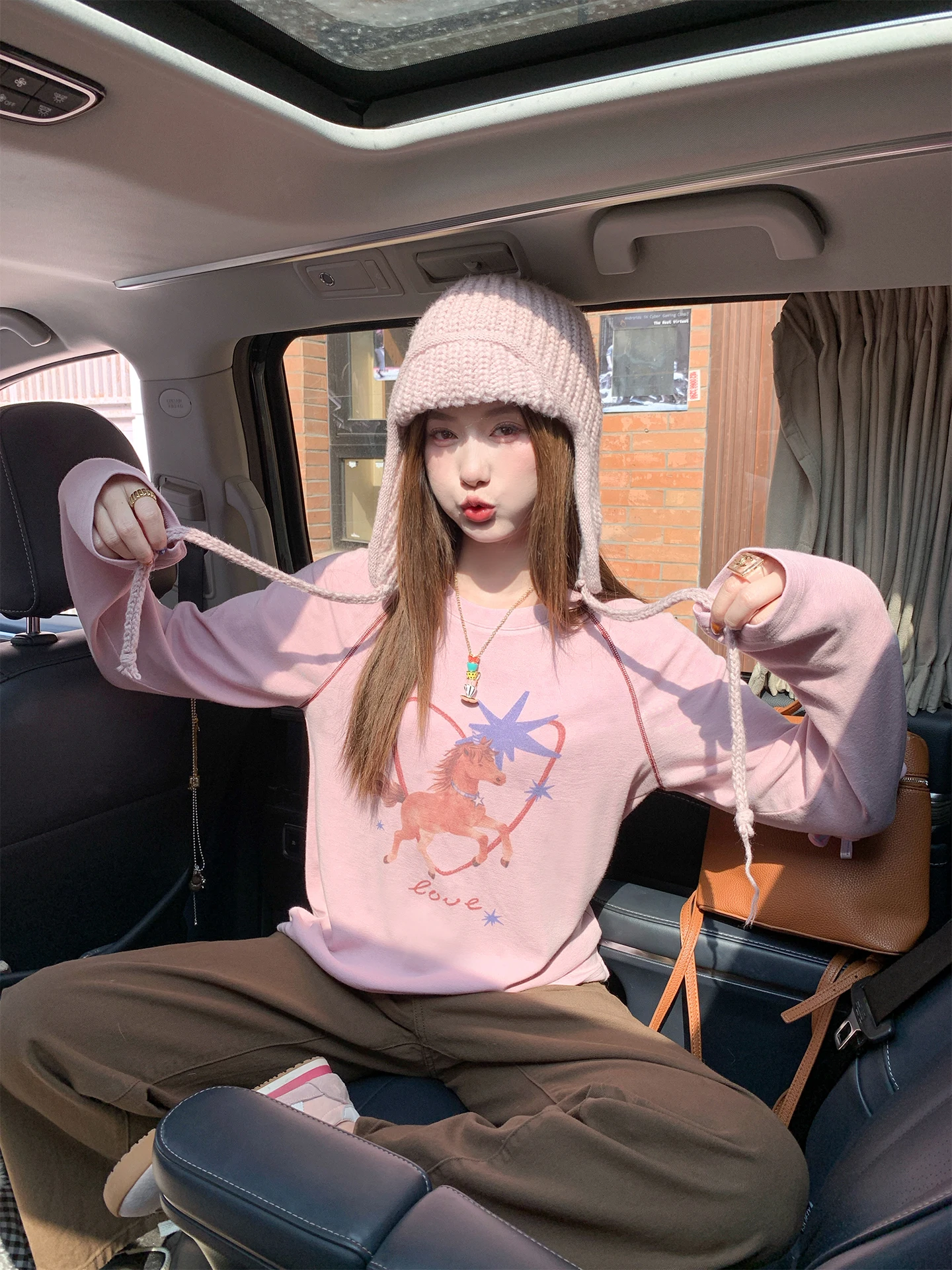 

Loose Long Sve T-irt Women's Base Layer Inner Wear Cartoon Design Pink Korean Sle Commute Faion Autumn Winter