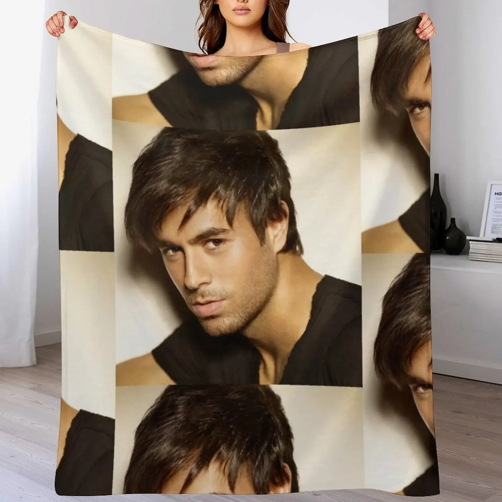 

rumahuya enrique iglesias Throw Blanket Cute Plaid warm for winter Decoratives for sofa Blankets