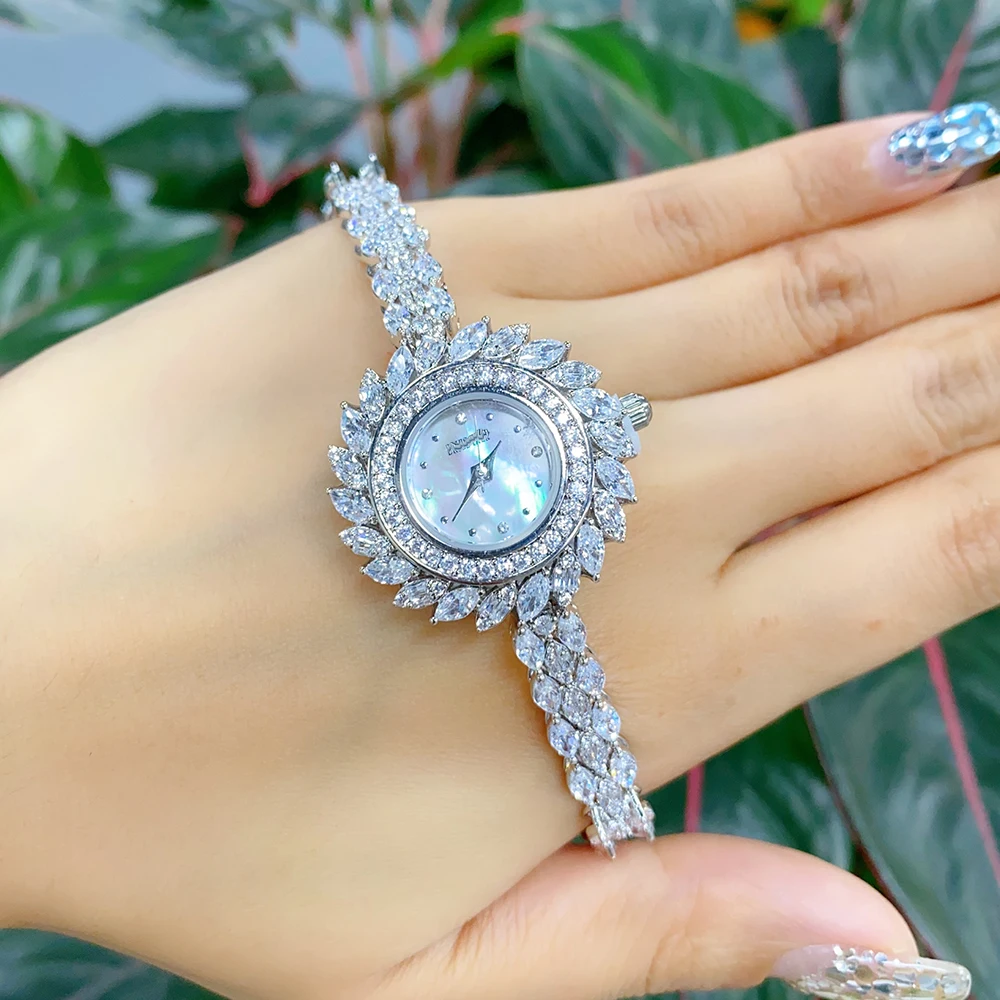 018900 Luxury Women\'s Watches 19cm Cubic Zircon Full CZ Bracelet Watch for Wedding Party  Jewelry  Accessory have Watches box