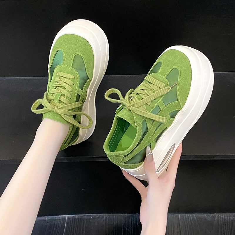 شانغ شي نعل سميك الارتفاع زيادة أحذية مجلس المرأة 2025 ربيع جديد أحذية رياضية غير رسمية متعددة الاستخدامات أحذية الخبز النسائية