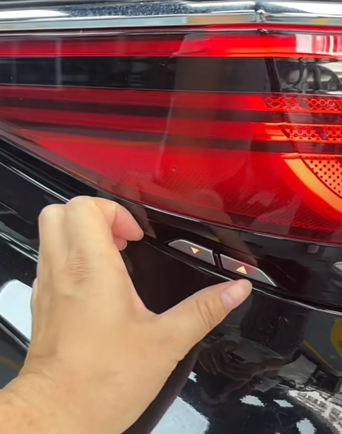 مفتاح الباب الخلفي للسيارة زر الضوء لملحقات ترقية مفتاح الباب الخلفي من سلسلة Alphard Vellfire 40 #2