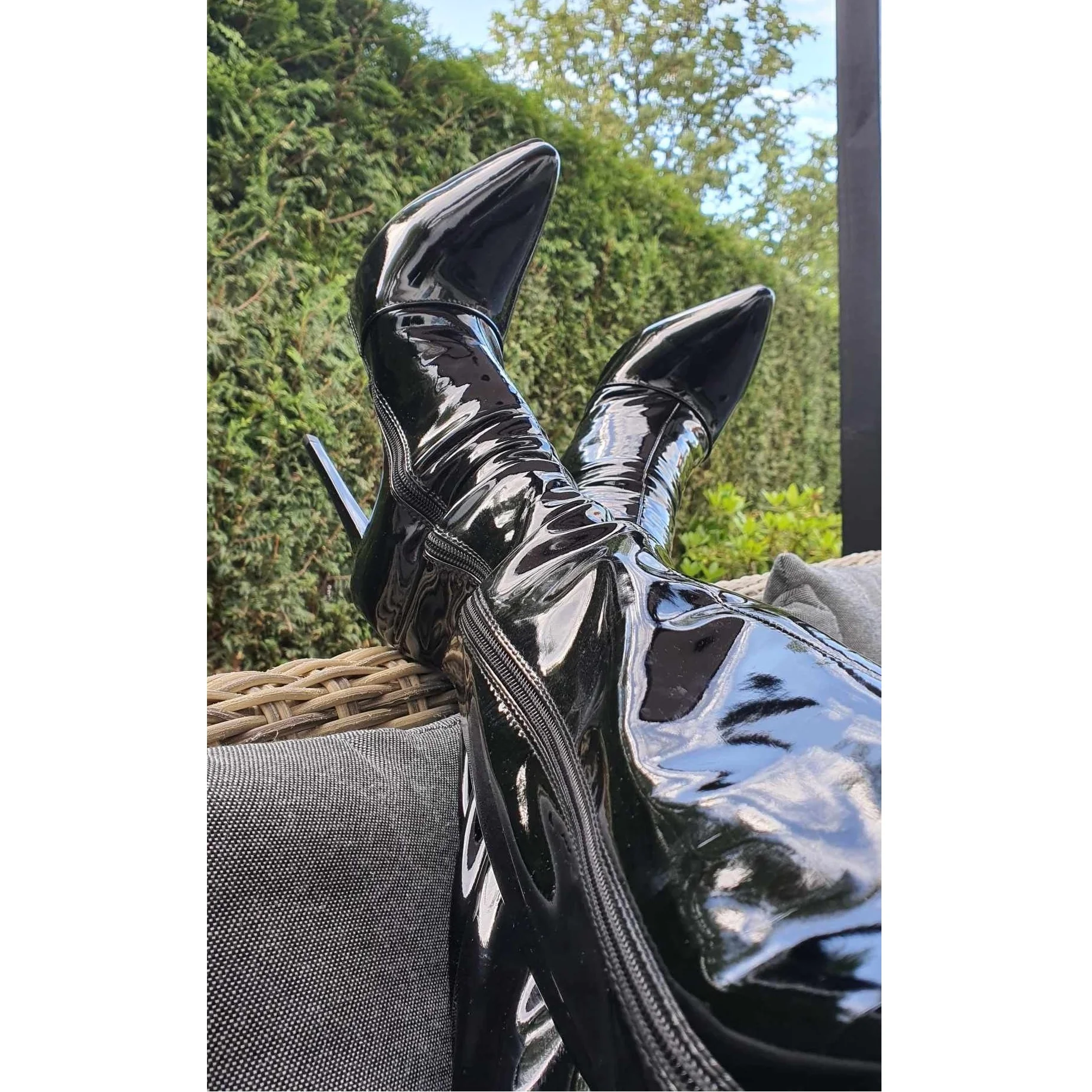 Stivali con cerniera in pelle verniciata nera Tacco alto sottile Sexy alla moda Cool Winter Casual Scarpe da donna di grandi dimensioni Zapatillas Mujer