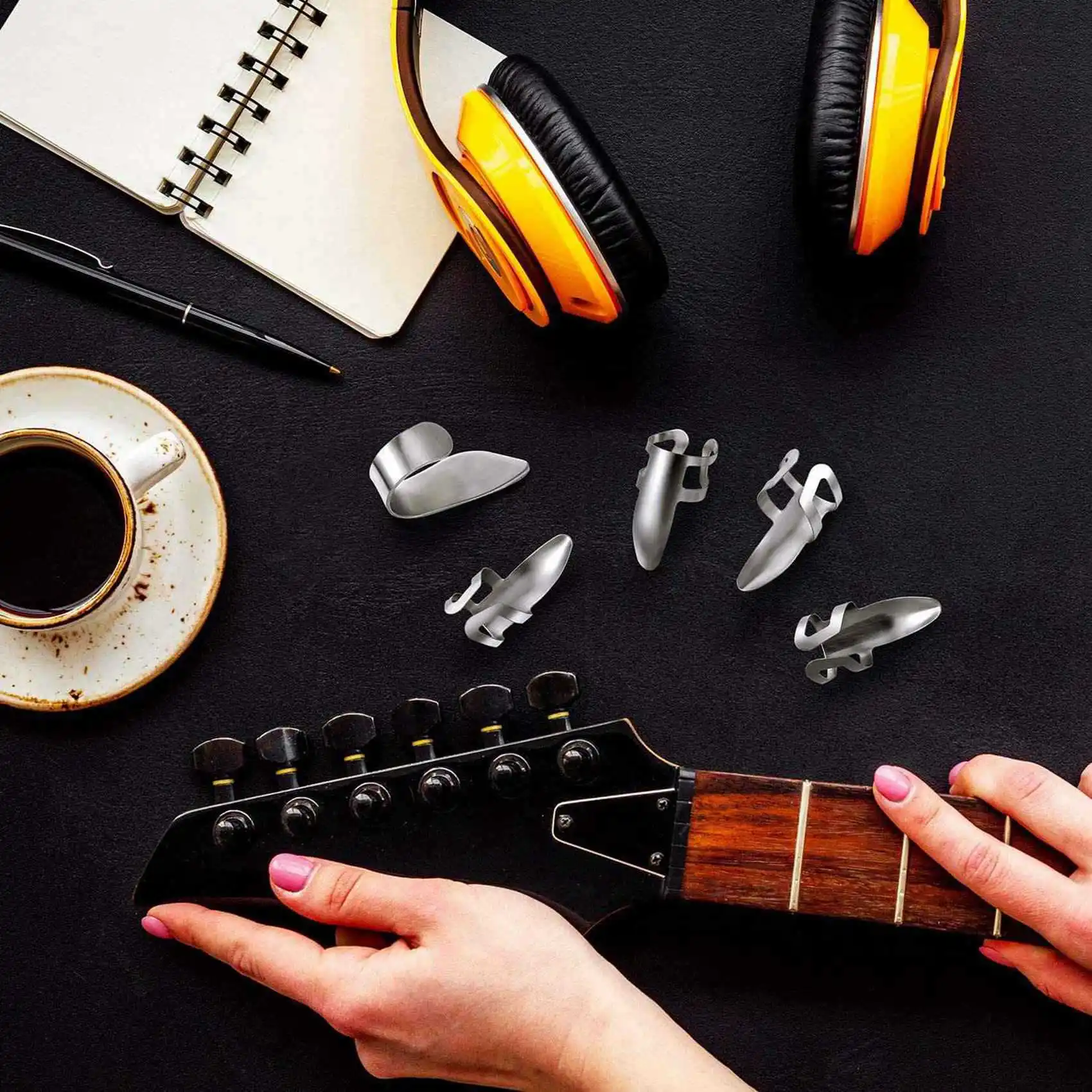 ABME 16 قطعة من اعواد إصبع الإبهام للجيتار من الفولاذ المقاوم للصدأ مع علبة بلاستيكية للجيتار الكهربائي والقيثارة (فضي) #4