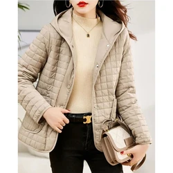 2024 New Fashion Light Short Cotton-Padded Jacket Female Autumn Winter Hooded Down Coat Women Parkas Outerwear High Quality Tops