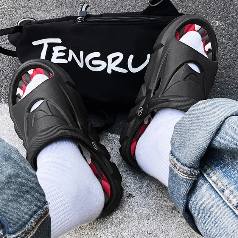 

Men's Sandals for Beach Bottom Breathable Anti-Slip Quick-Drying Multi-Color Matching Pairs One-Piece Lightweight Summer Shoes