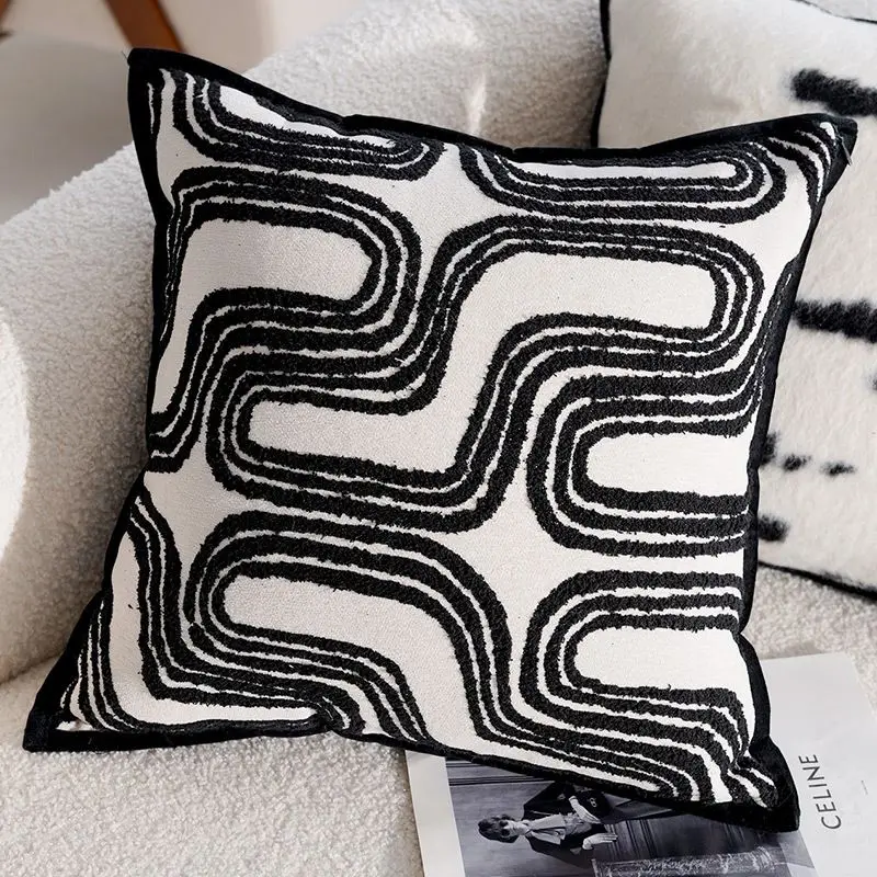 

Italian Beige Black Light Luxury Cushion Cover Retro Chenille Geometric Jacquard Pillow Cover Decorative Modern Throw Pillowslip