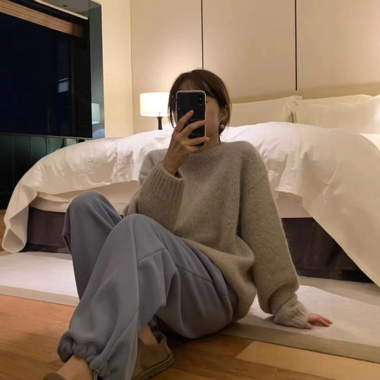 Thiened Casual Sweatpants Elastic Waist Loose Fit Long Pants Cuffed Ladies High Waist Polyester Fiber Splicing Proc