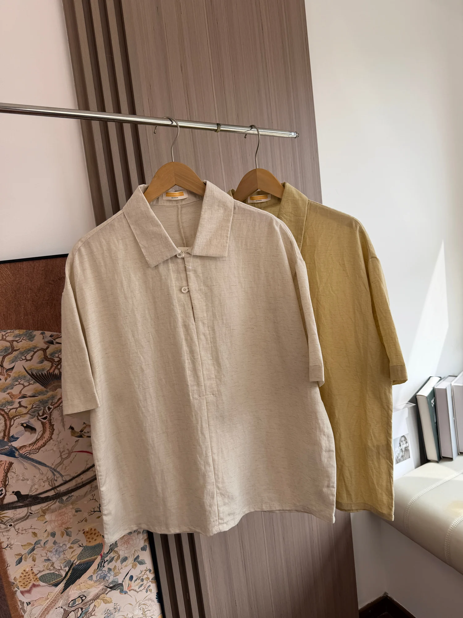 

High-End Italian Vintage Style Men's Summer Cool Feeling Color Lazy Casual Turn-down Collar Linen Shirt Loose Fit Short...