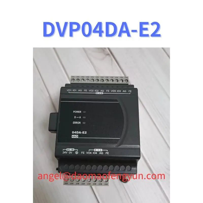 

DVP04DA-E2 Used module testing function OK