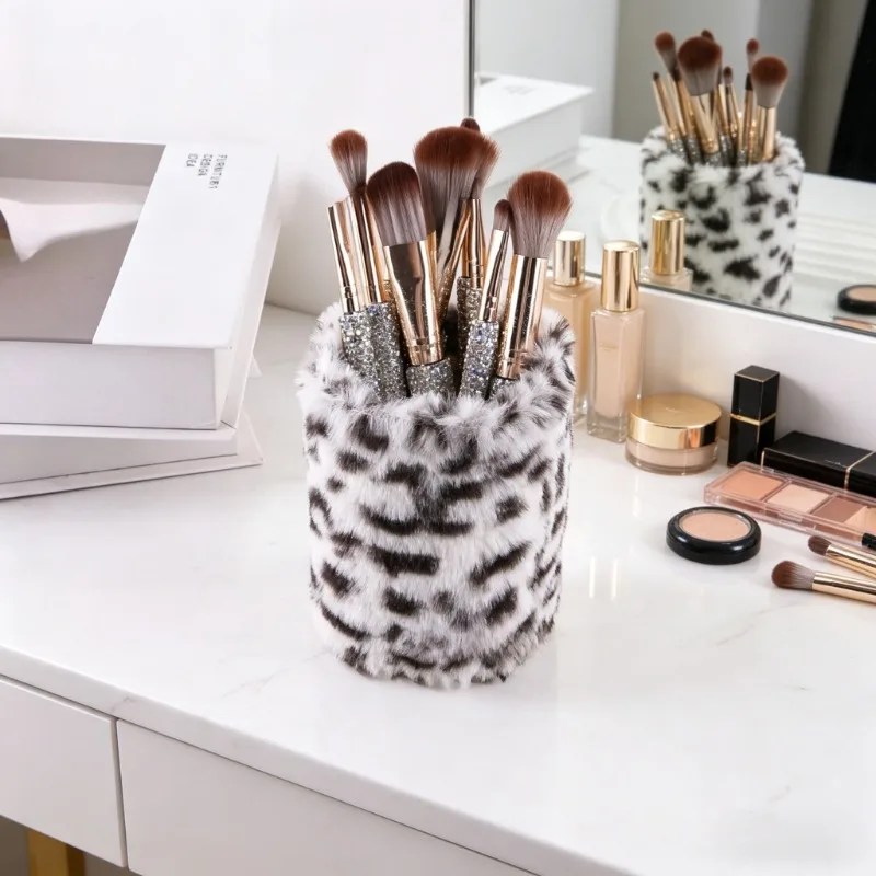 Leopard-Print Suede Makeup Brush Organizer Desktop Stationery Holder Pen Holder Spacious 3D-Designed Perfect for Bedroom Office
