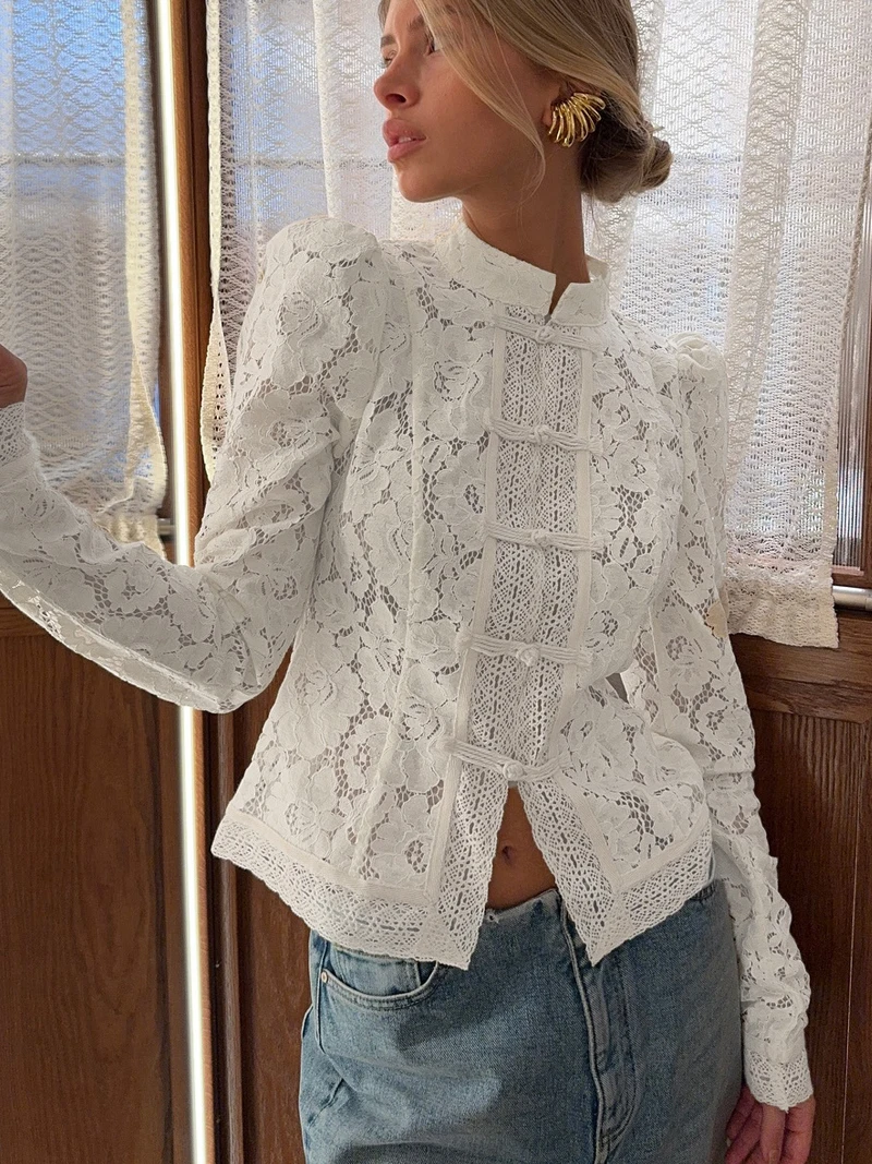 

Lace Hook Flower Hollow Out Shirt Top Fashion Women's Lace Crochet Blouses Elegant Office Lady Single Breast T-Shirts Slim Fit